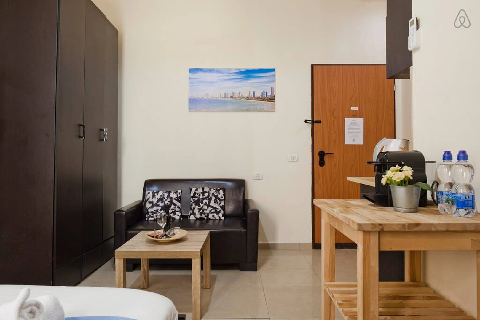 NHE Rothschild Apartments