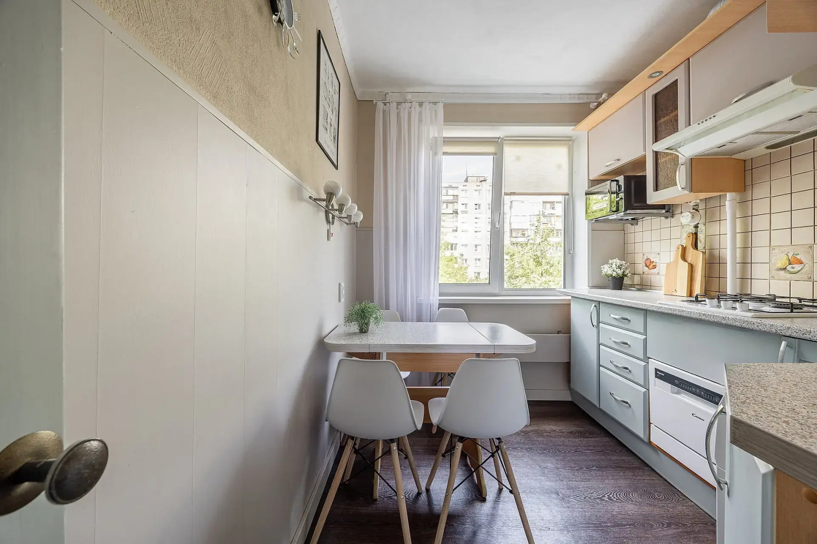 Апартаменты на Улице Усилова 3