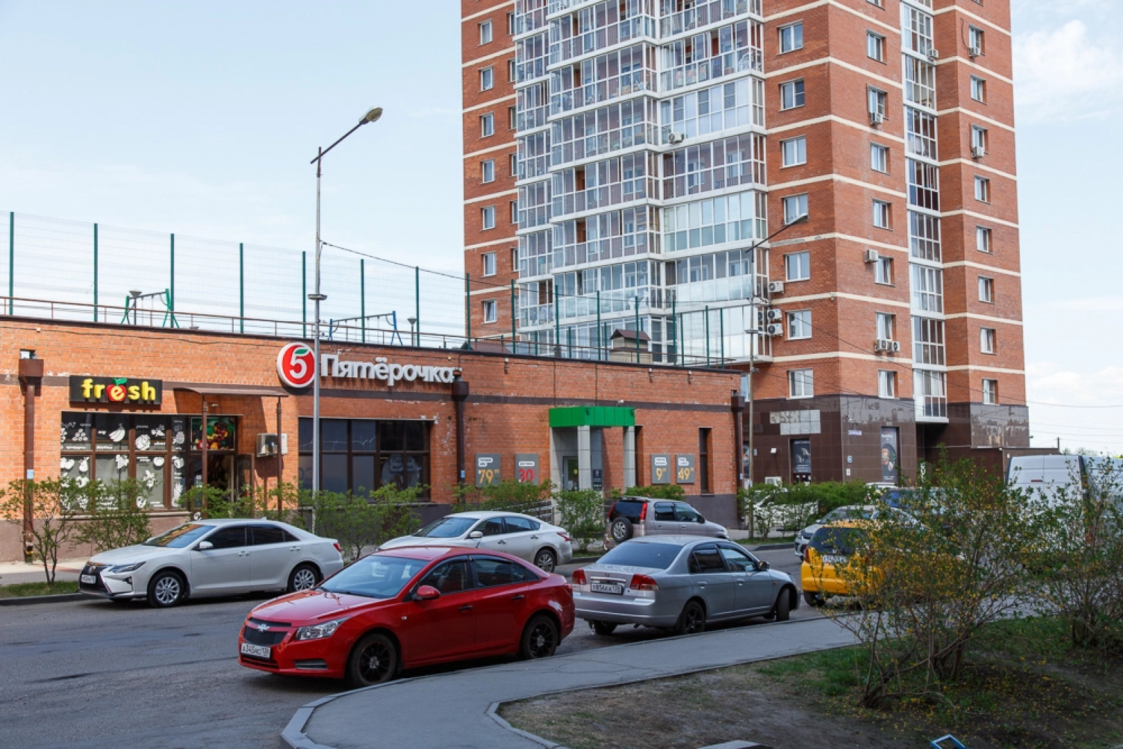 Апартаменты Центр города в 5 минутах езды размещение 12 мест, сауна, кондиционер