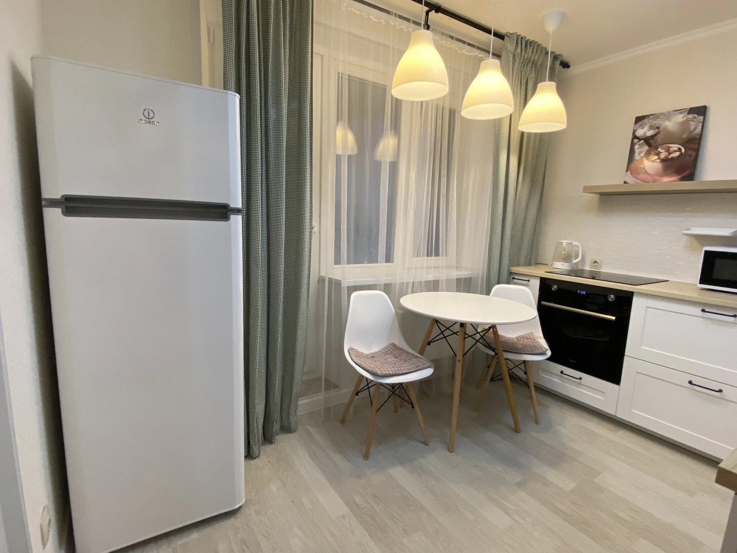 Квартира Современная рядом с ТЦ Остров Arendatmn24