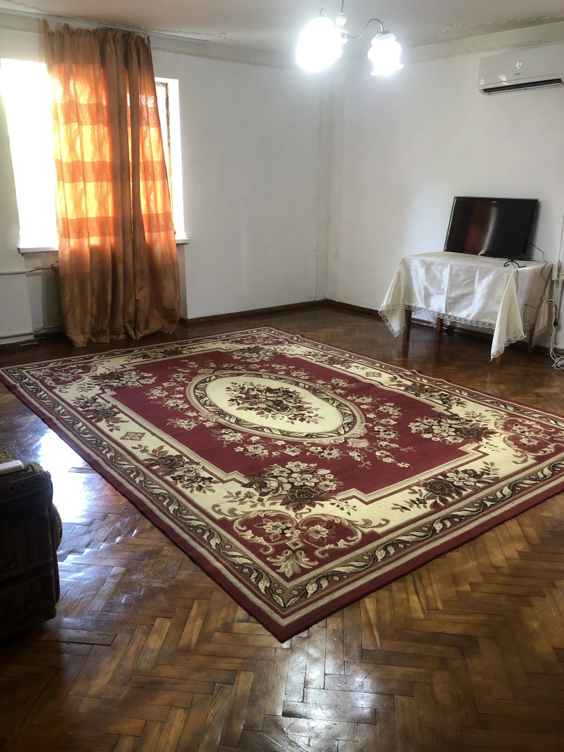 Квартира Двухкомнатная в центре г. Сухум