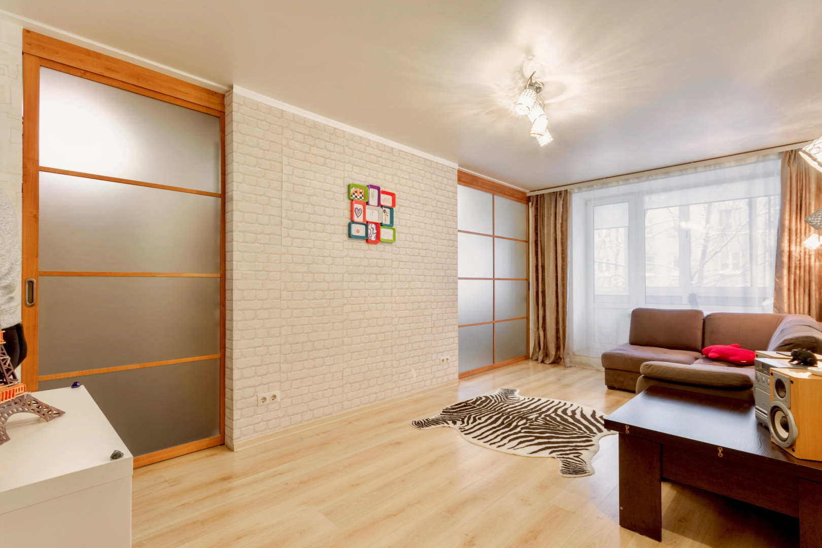 Апартаменты 1896. Большая семейная квартира для компании до 8 человек