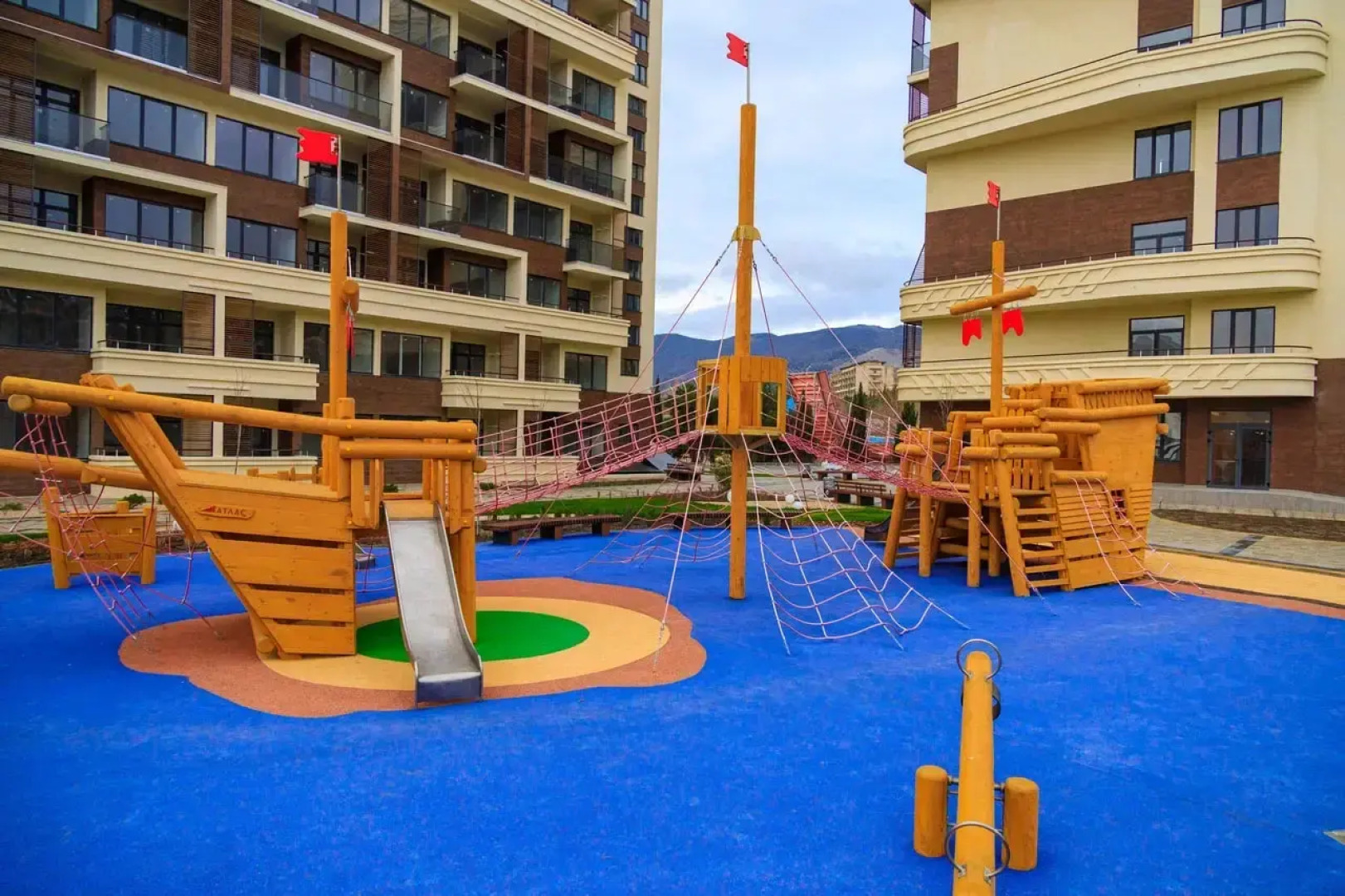 Апарт-отель Атлас