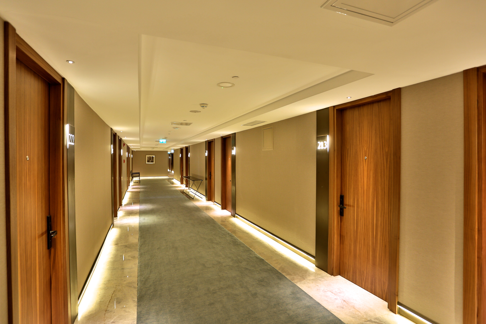 Отель Dosso Dossi Downtown