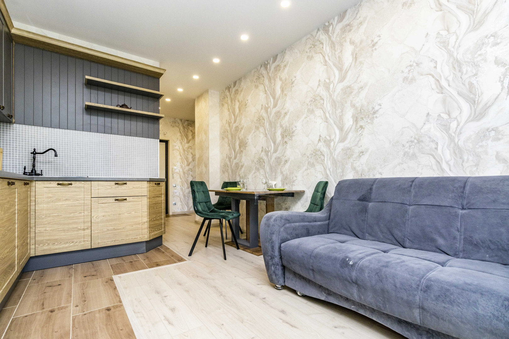 Апартаменты Диван-Кровать с евроремонтом