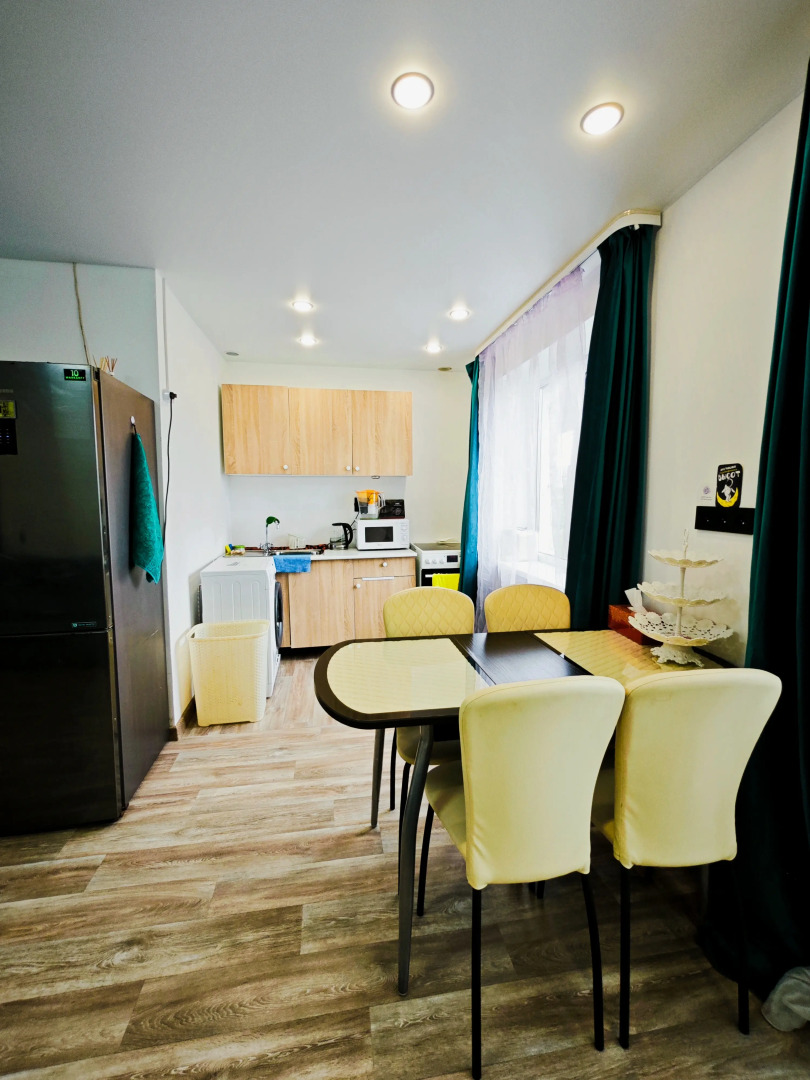 Квартира трёхкомнатная