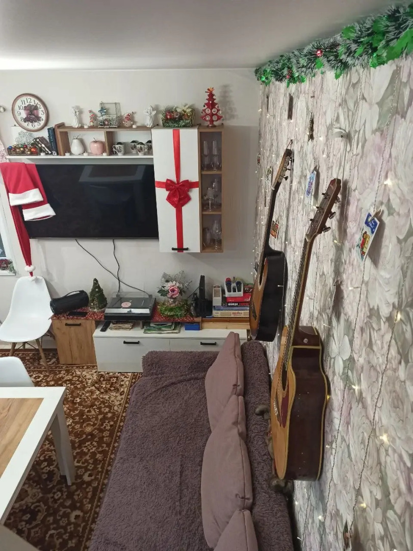 Частный дом у реки