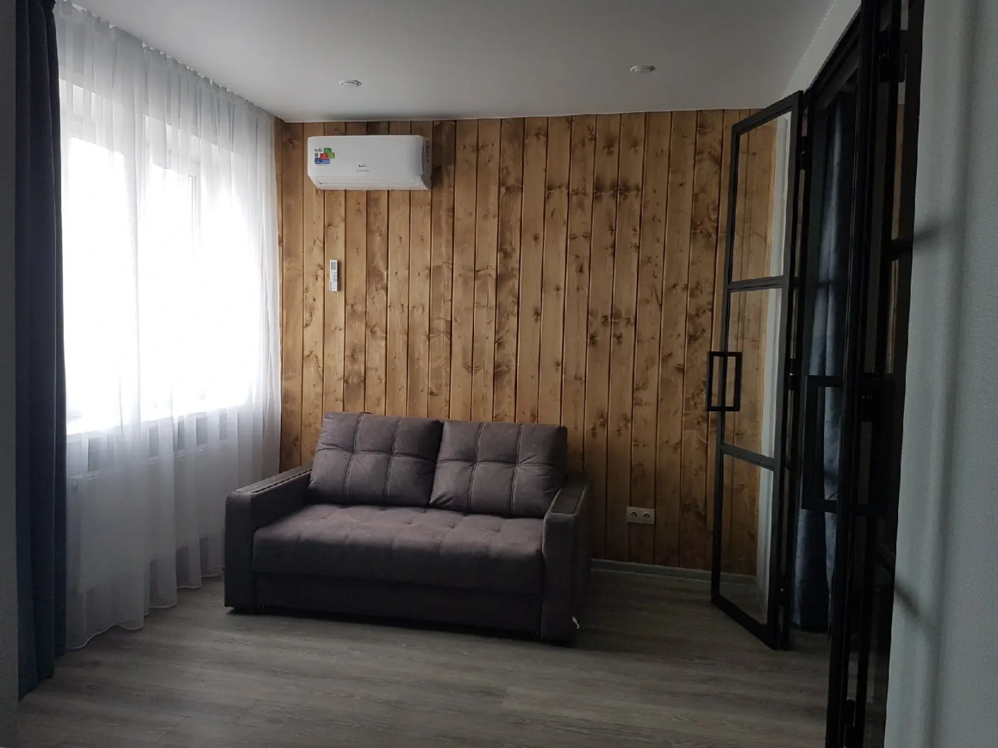 Квартира у Глобуса