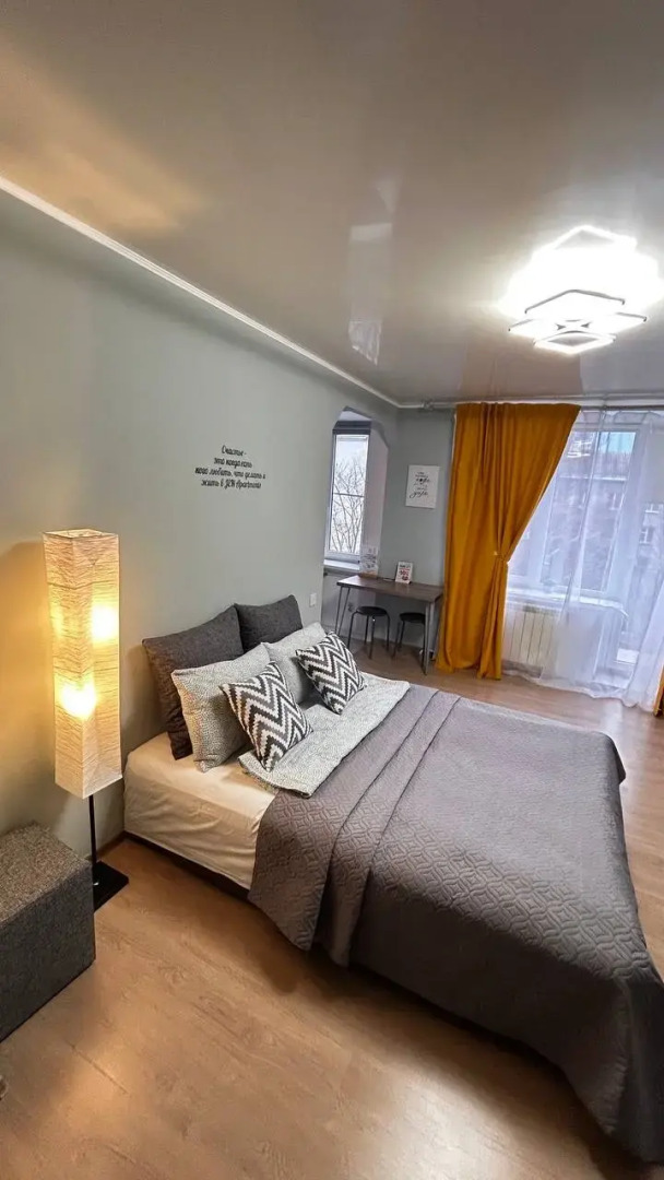 Апартаменты J&N Apartments Трёхместная студия с балконом в центре города Московский 16