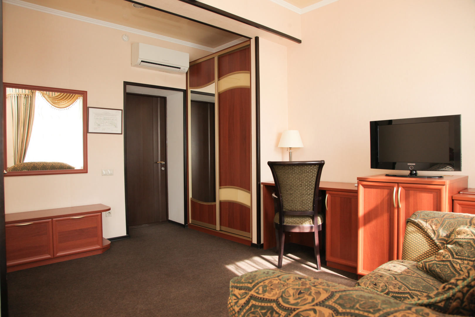 Отель Волга