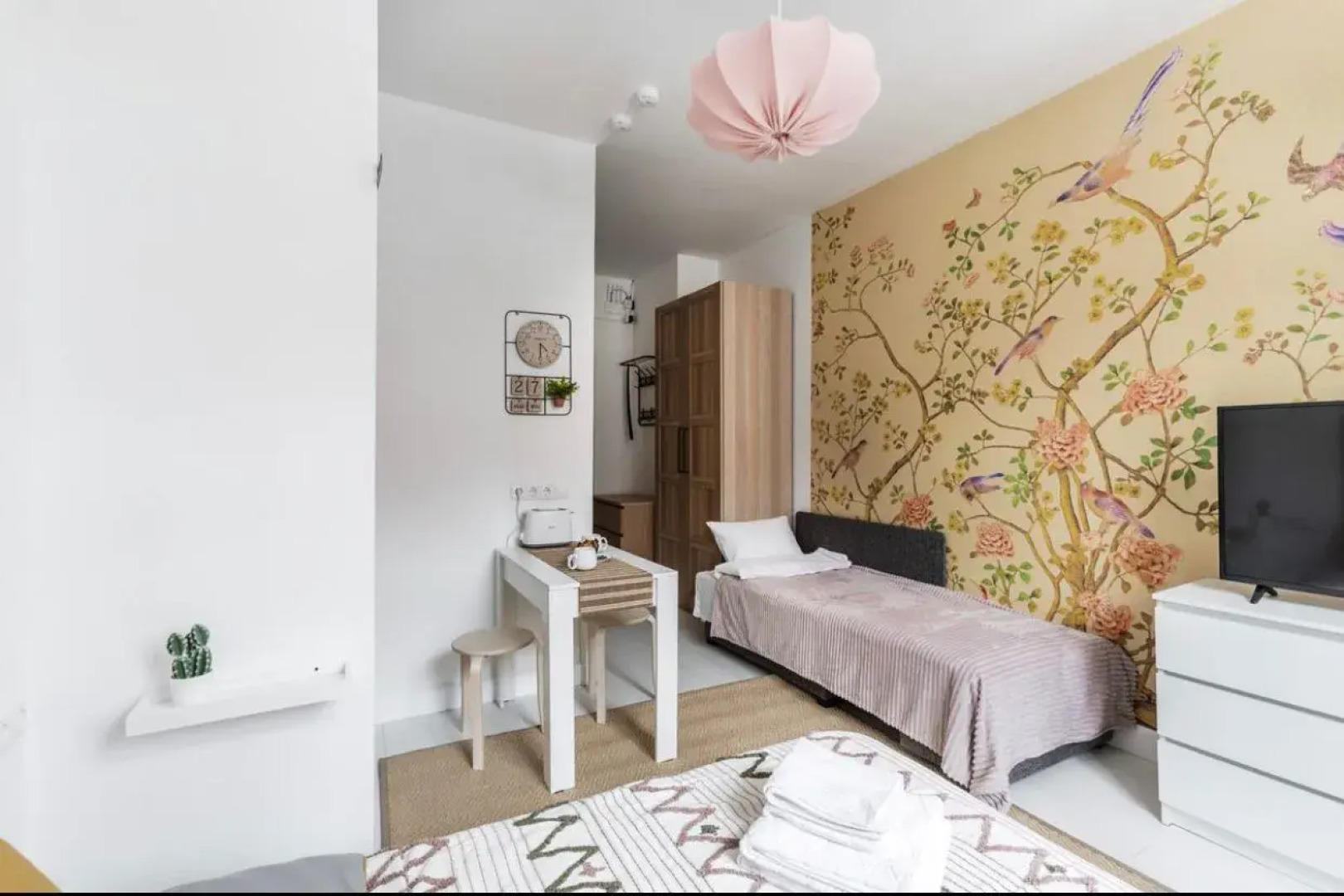 Апартаменты "Лимоны" на 3-х гостей у метро Окружная