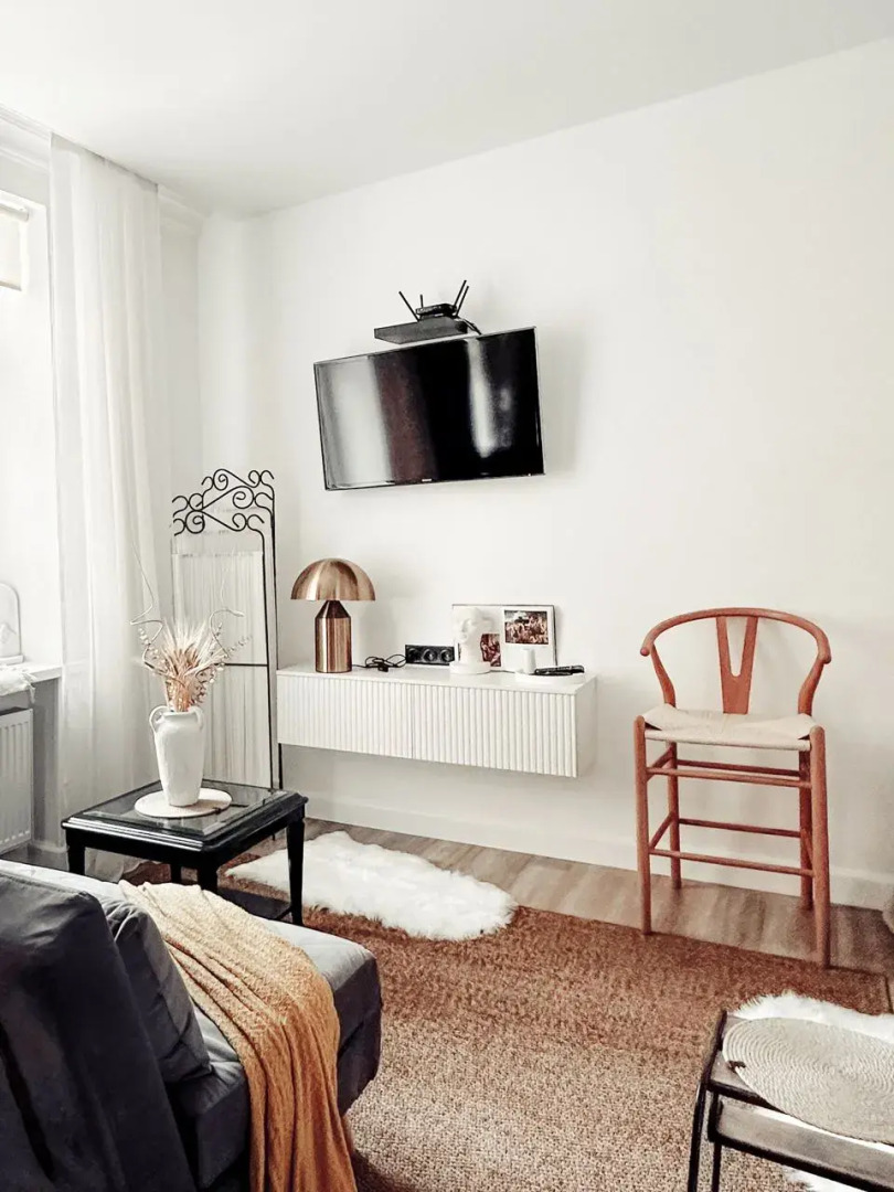 Квартира В. Первомайская