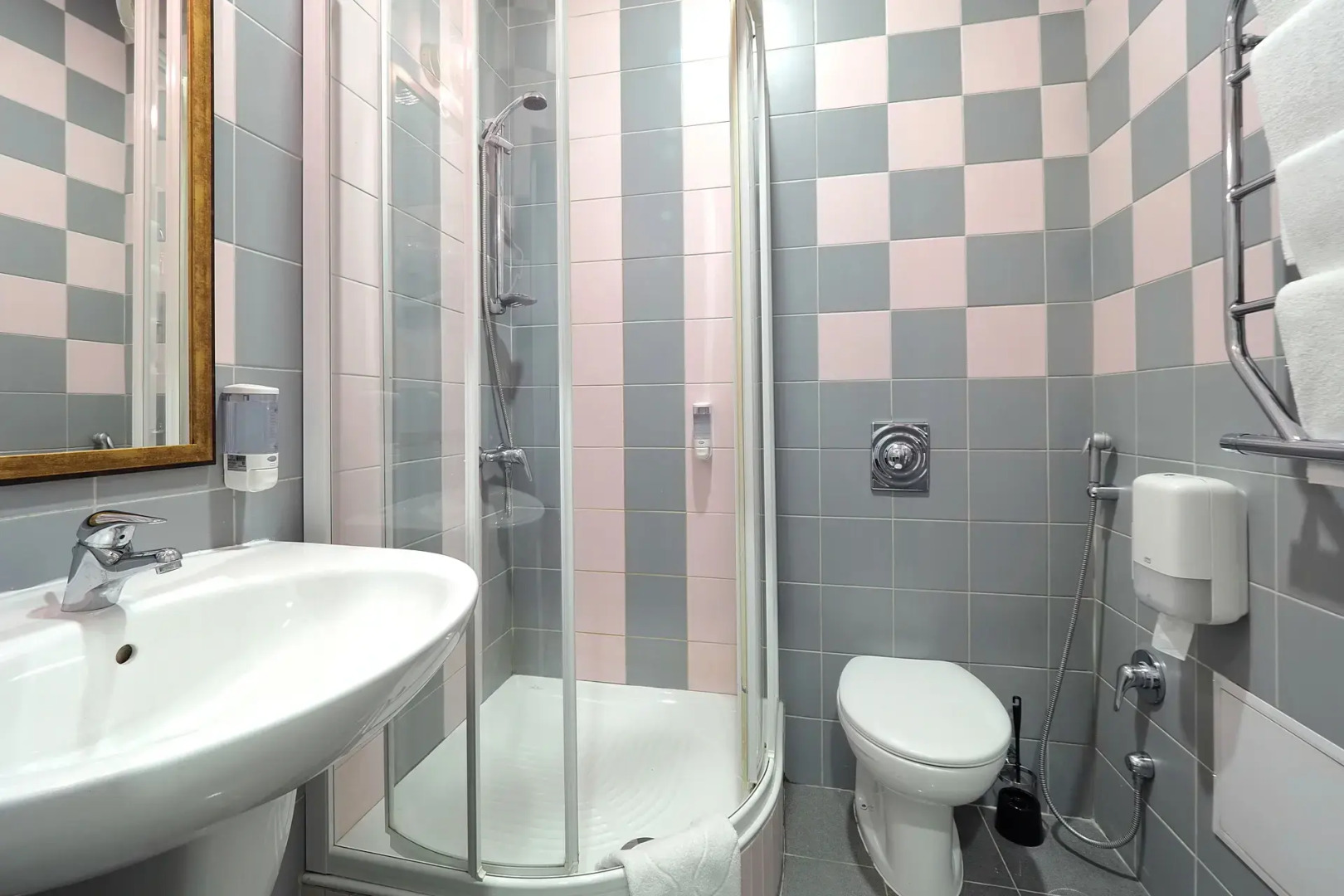 Отель Друзья Обухов