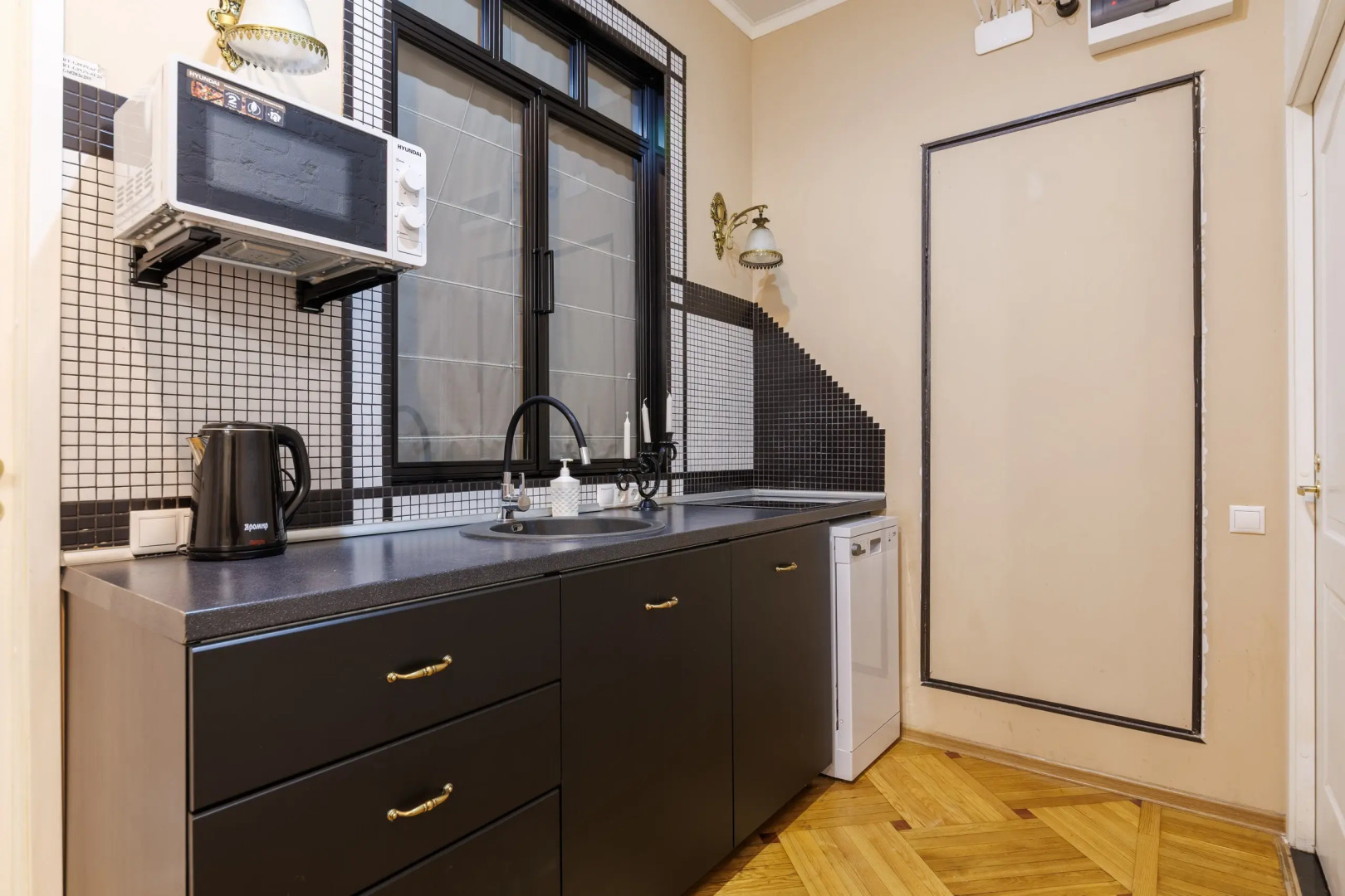 Апартаменты Лофт у Площади Восстания 2 спальни