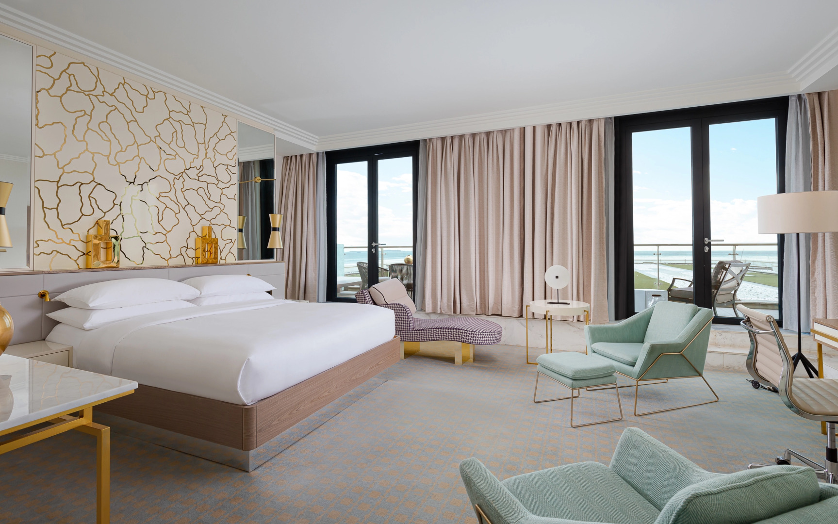 Отель Baku Marriott Hotel Boulevard