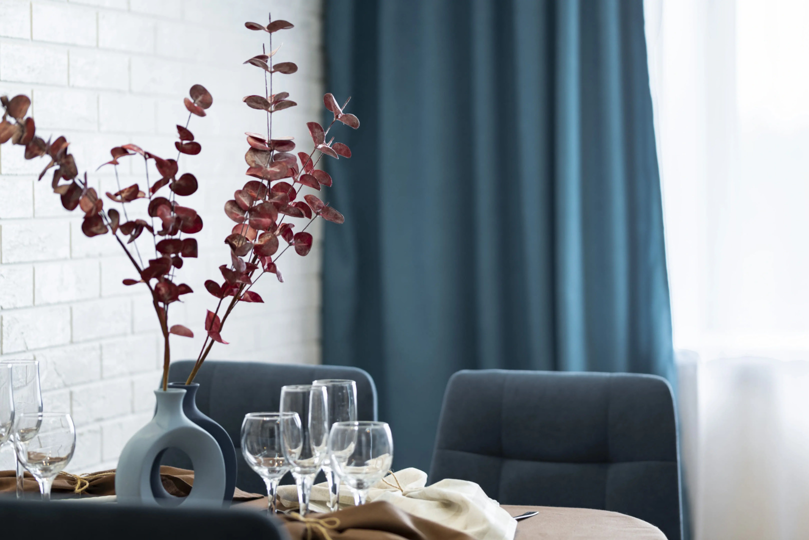 Квартира 3-к просторная недалеко от МНТК на пр.9-ой Пятилетки от RentAp, 6 сп.мест