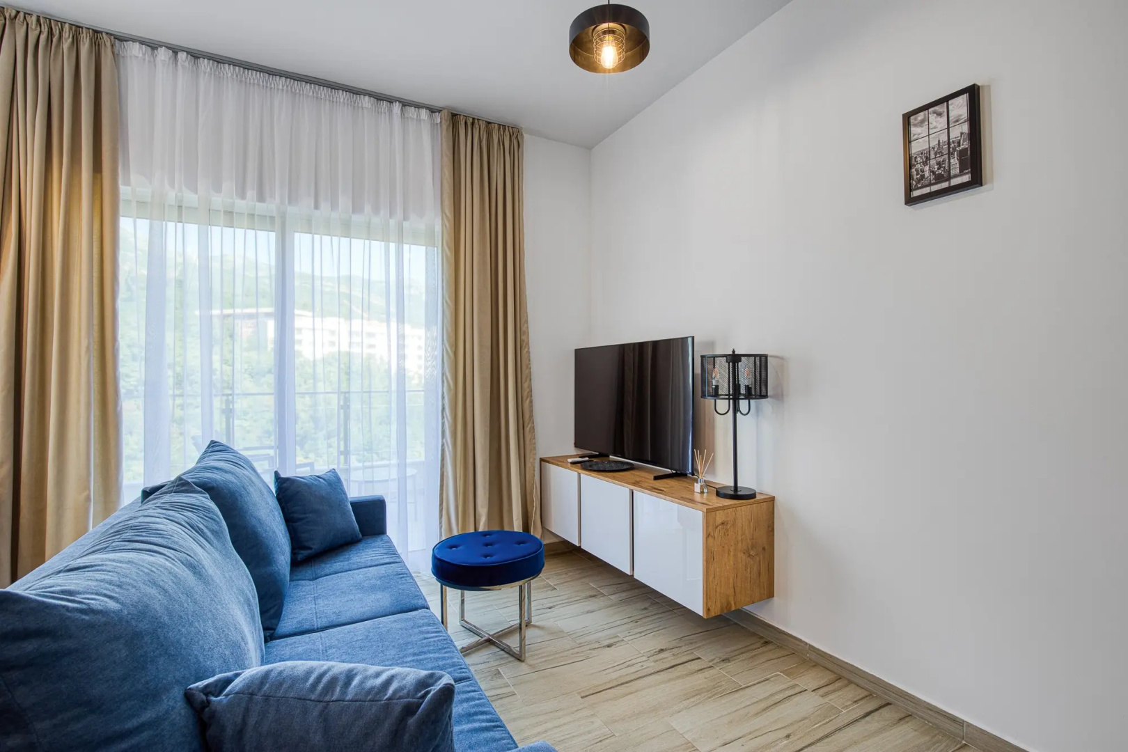 Апартаменты Sunny Side Three Bedrooms