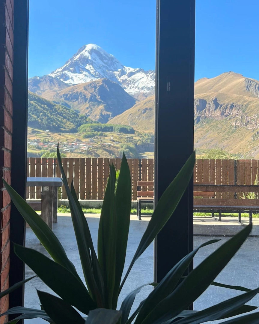 Отель Capra Kazbegi