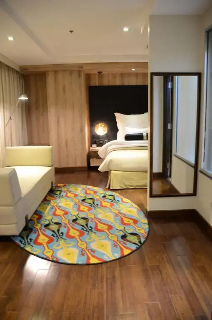 Отель Four Seasons Inn