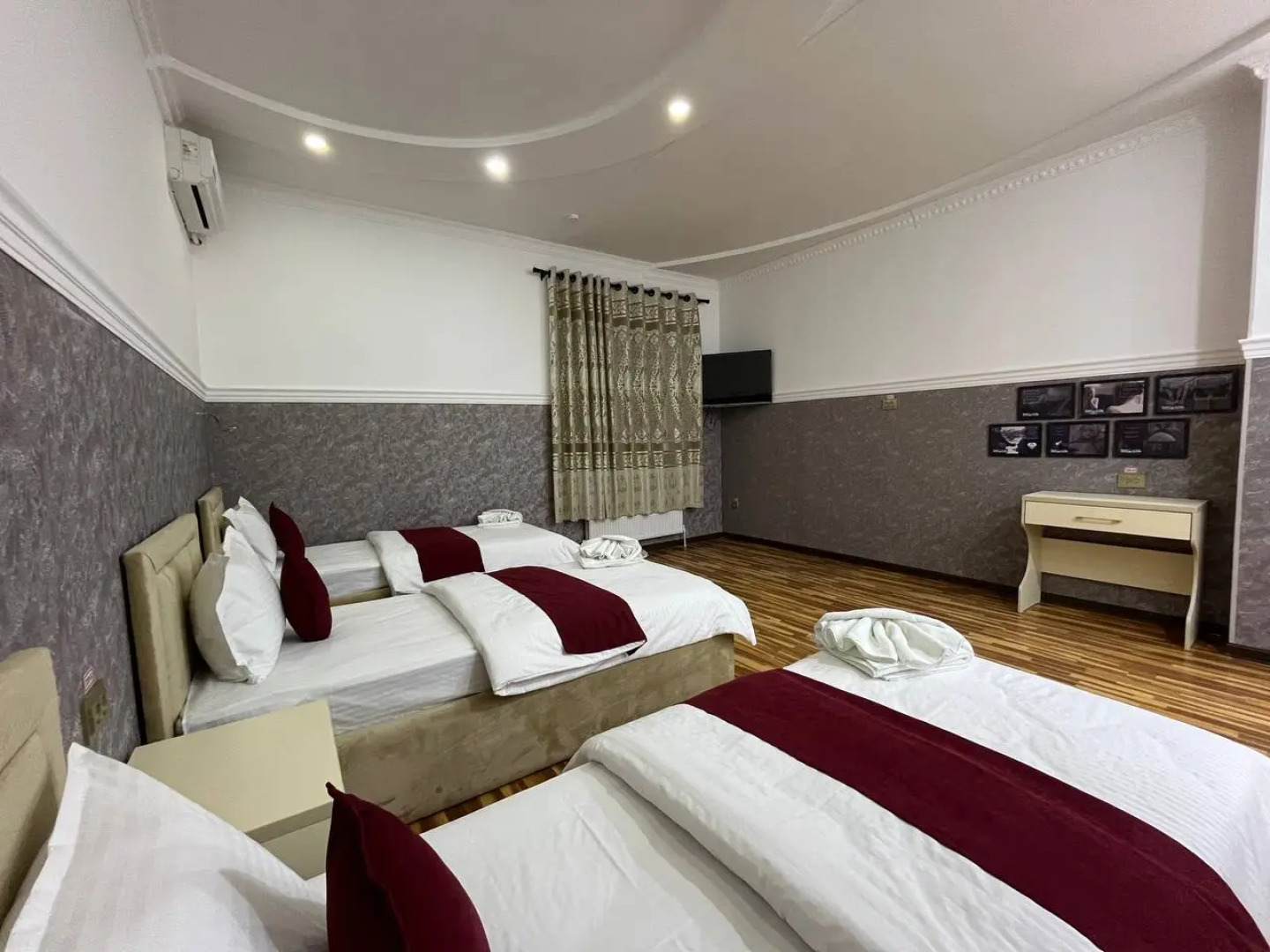 Отель HOME ALONE