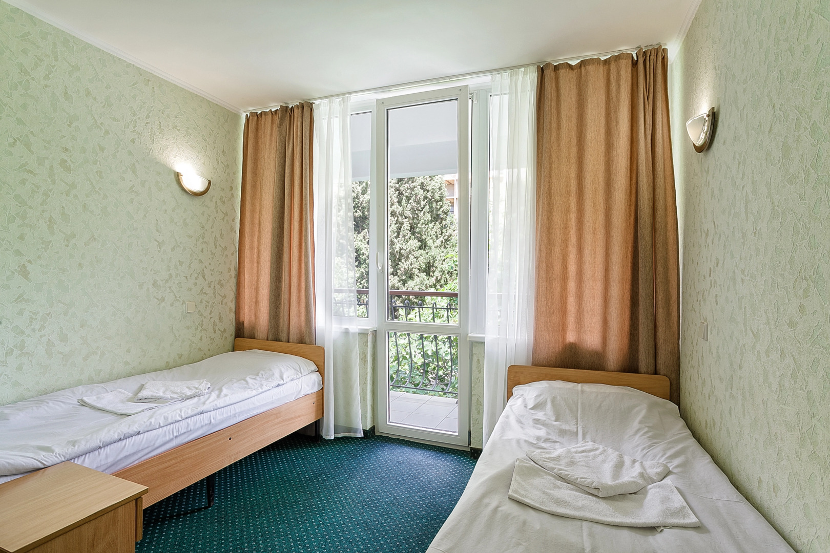 Отель Чайка