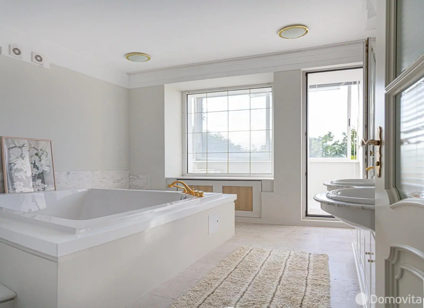 Апартаменты 5-комнатные HomeApart пр-т Независимости, 13