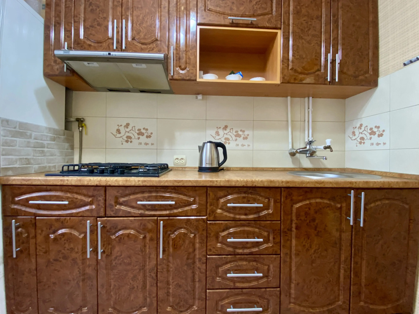 Квартира трехкомнатная рядом с цирком