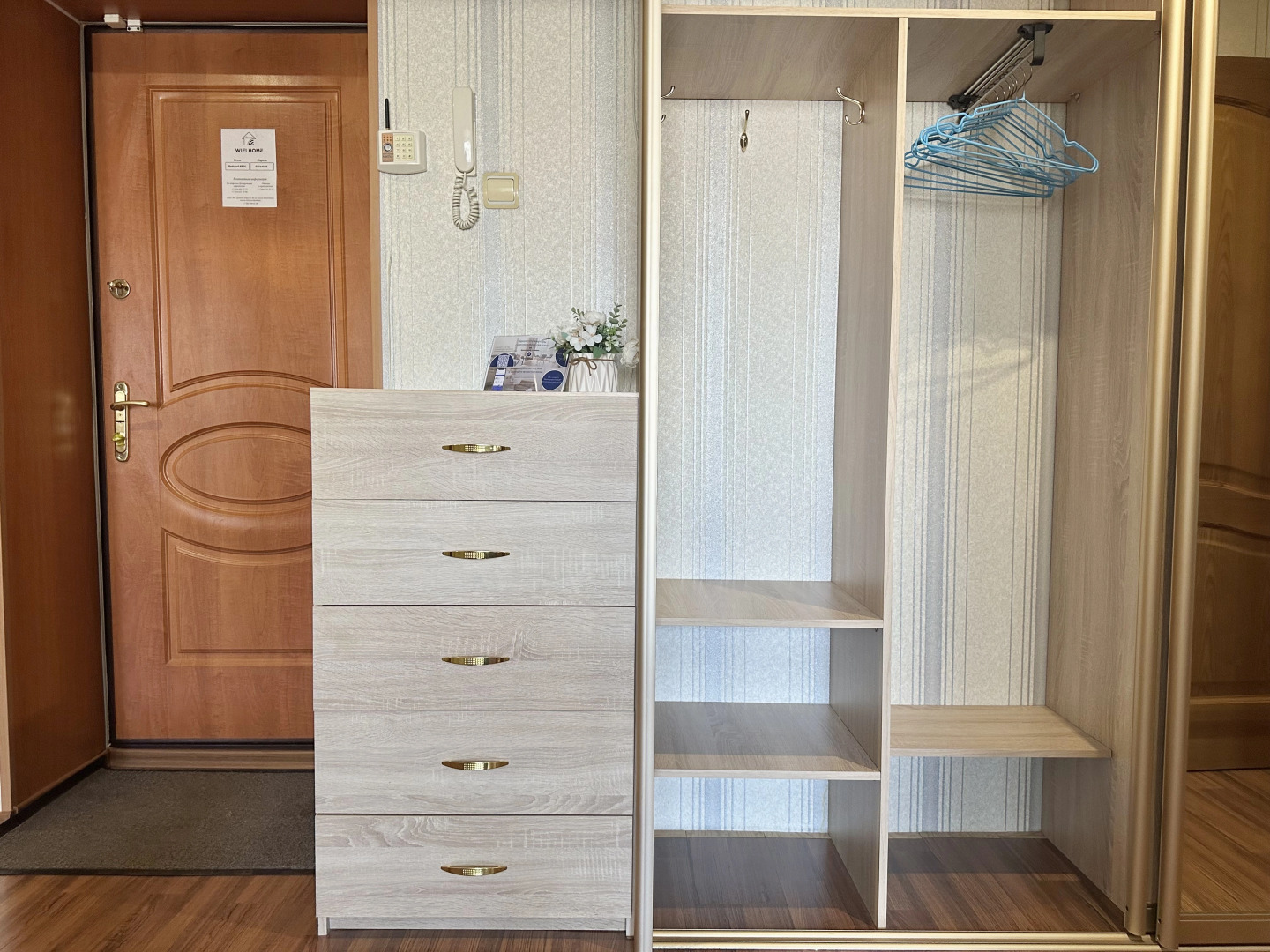 Апартаменты на 100летии 128а на 4х человек