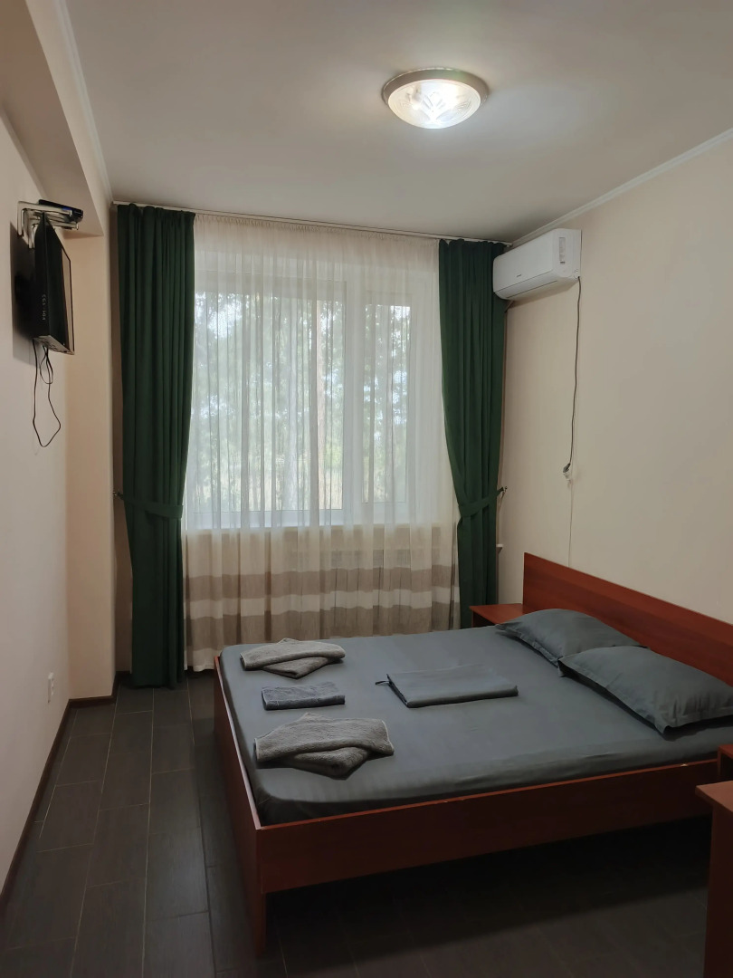 Отель Берлога