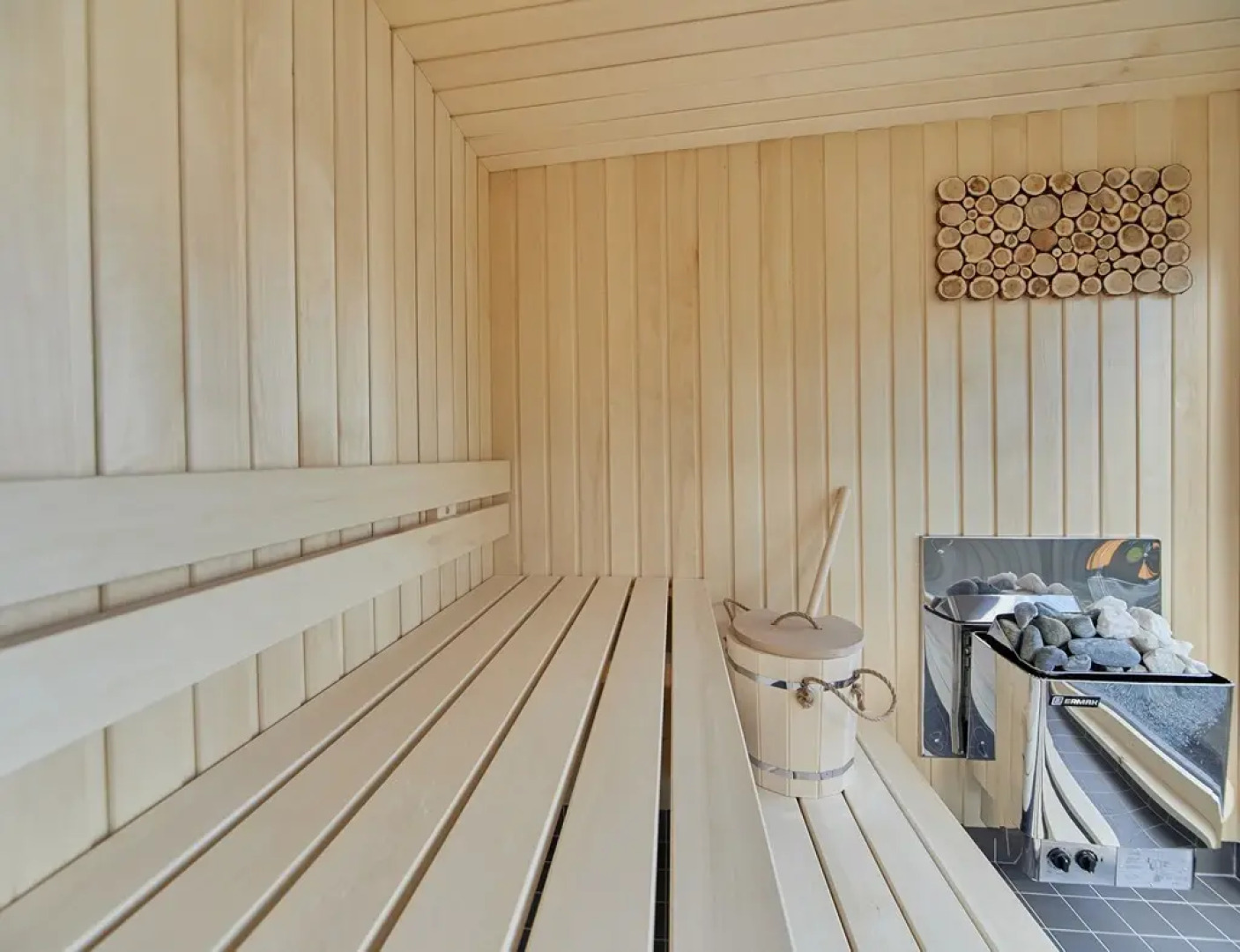 Гостевой дом Дом у озера 4Стихии