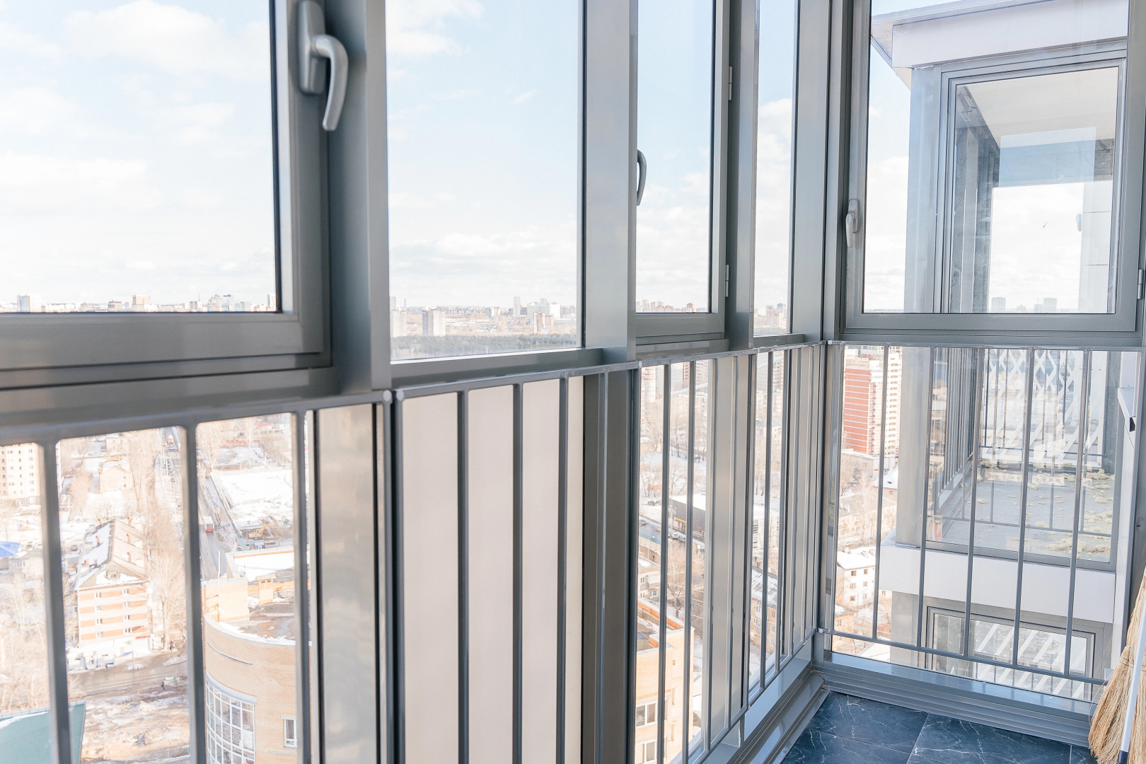 Квартира Стильная Студия с Джакузи Рядом с ЖД Вокзалом