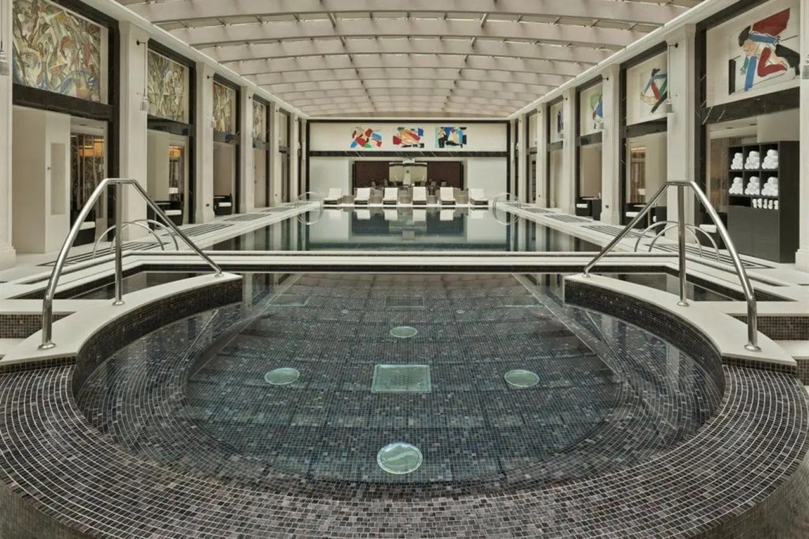 Гостиница Four Seasons Hotel Moscow