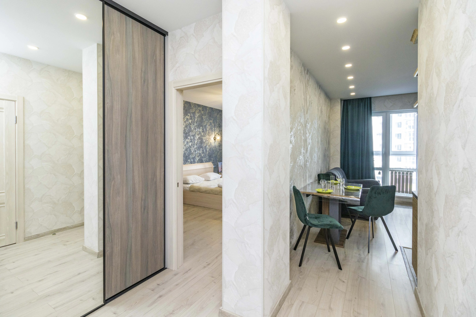 Апартаменты Диван-Кровать с евроремонтом