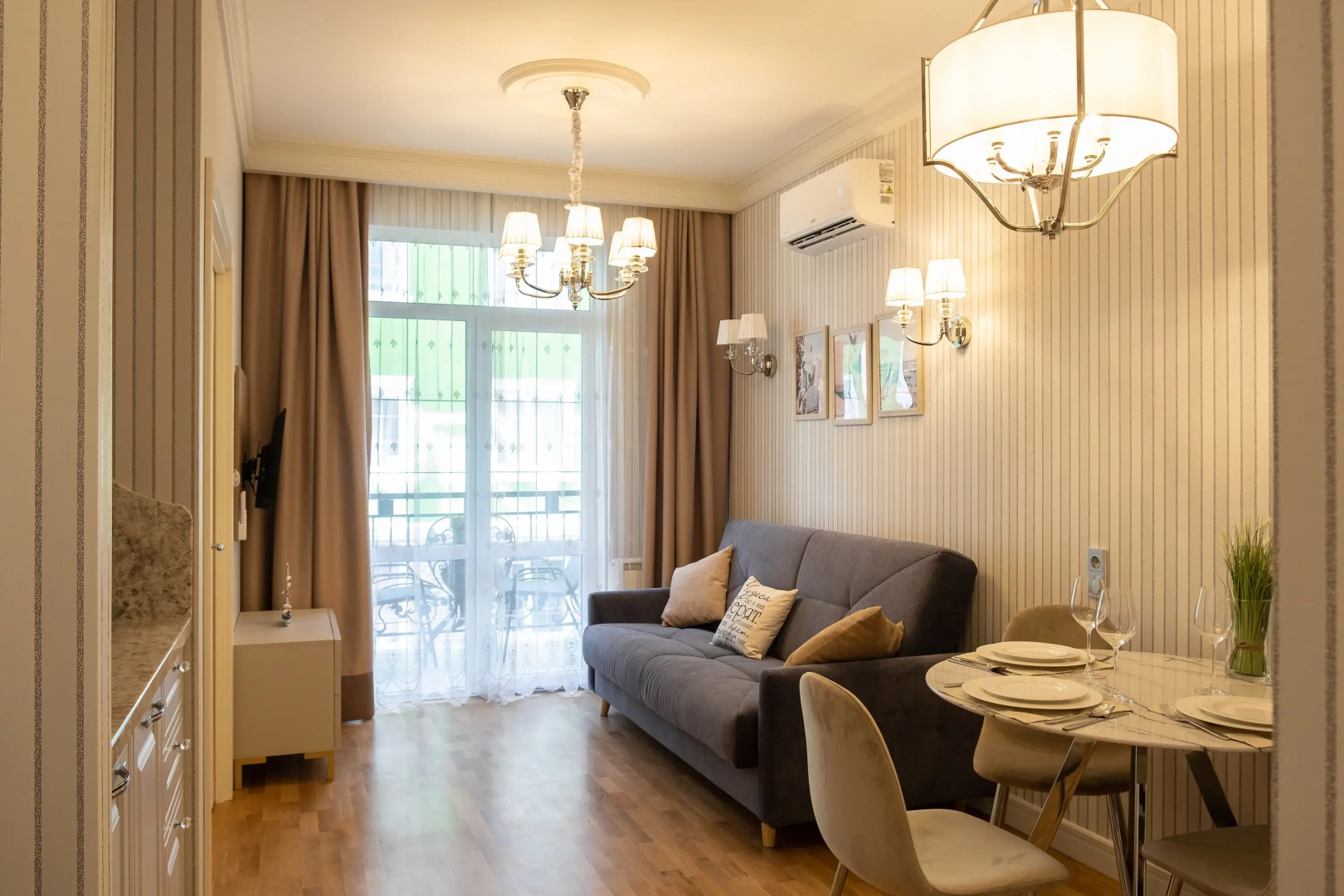 Апартаменты RED APARTMENTS Арт Лайт Уильям