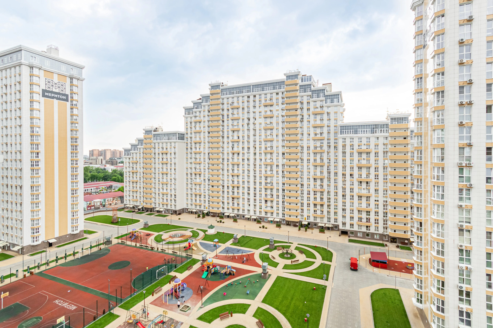 Апартаменты формата евро2 в центре 2 ЖК телевизора удобная кровать заселение круглосуточно by Depart Apart