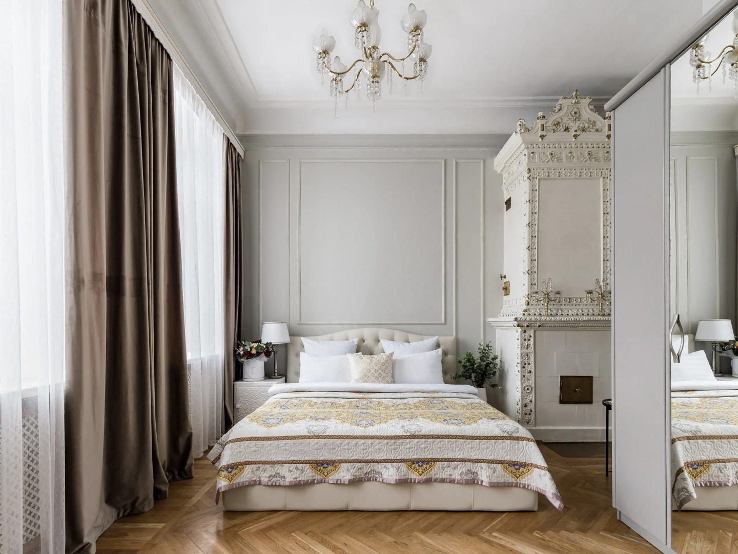 Апартаменты Minin Apartments с видом на Казанский собор 120 кв.м.