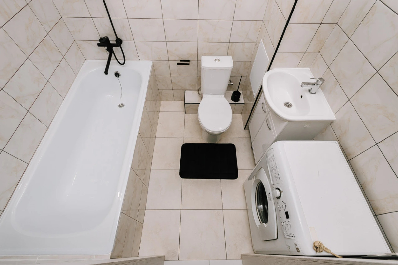 Апартаменты Уютная квартира не далеко от метро на Виктора уса