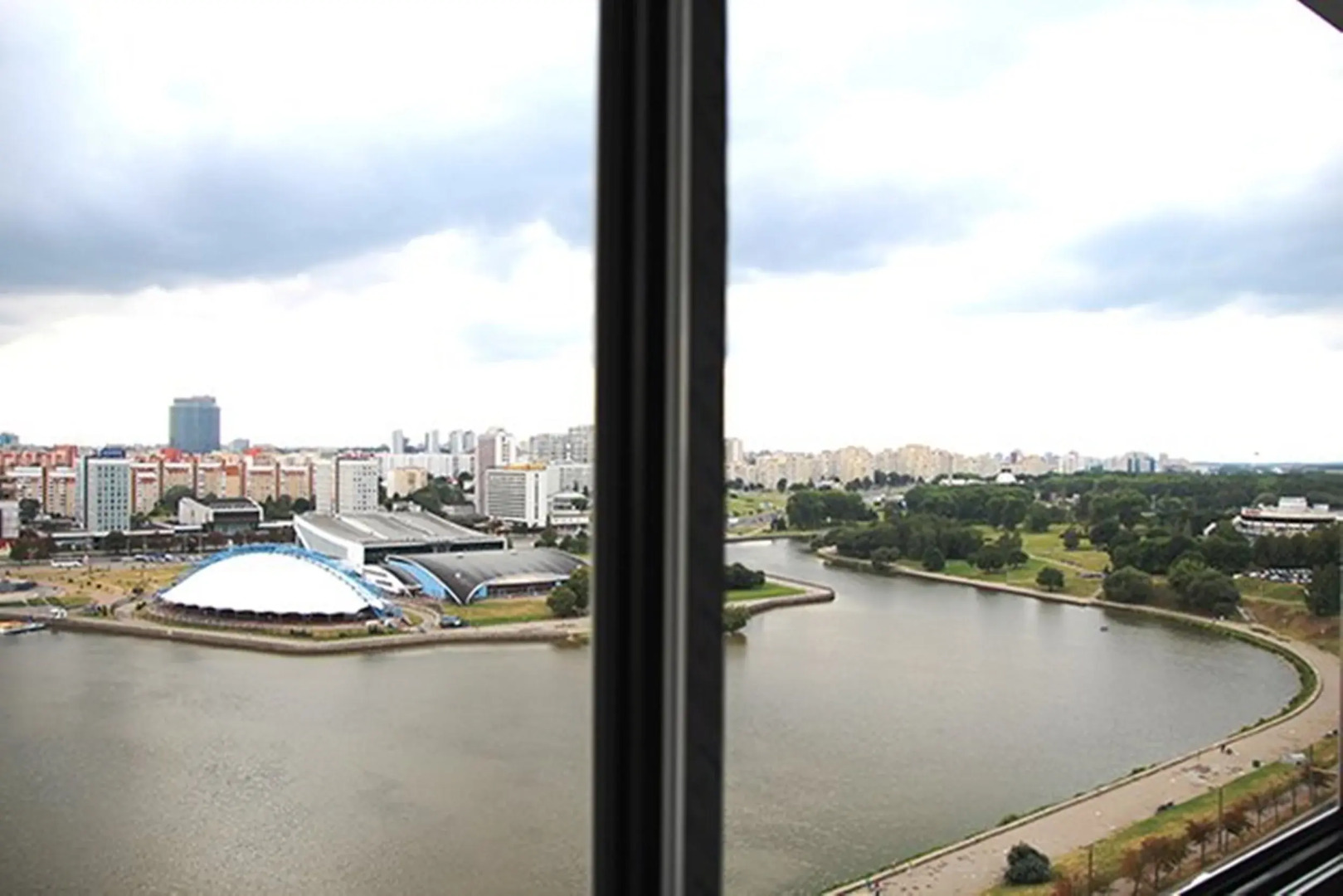 Апартаменты 4-комнатные HomeApart Сторожовская, 6