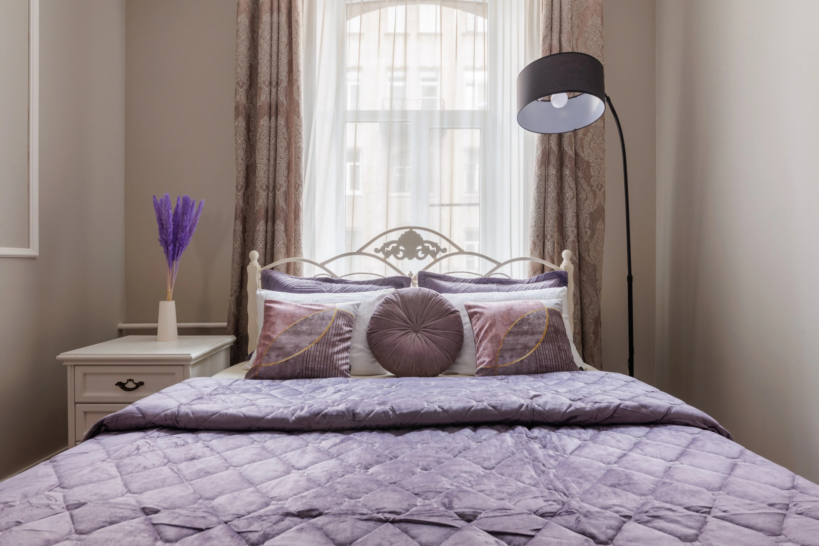 Апартаменты Трехкомнатные у Площади Восстания 10 гостей