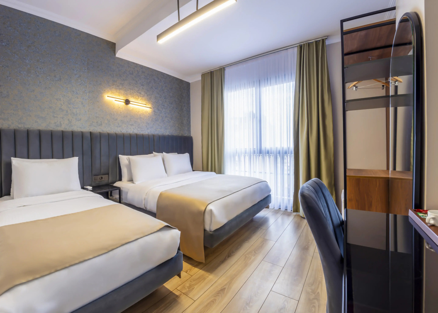 Lenora Airport Hotel