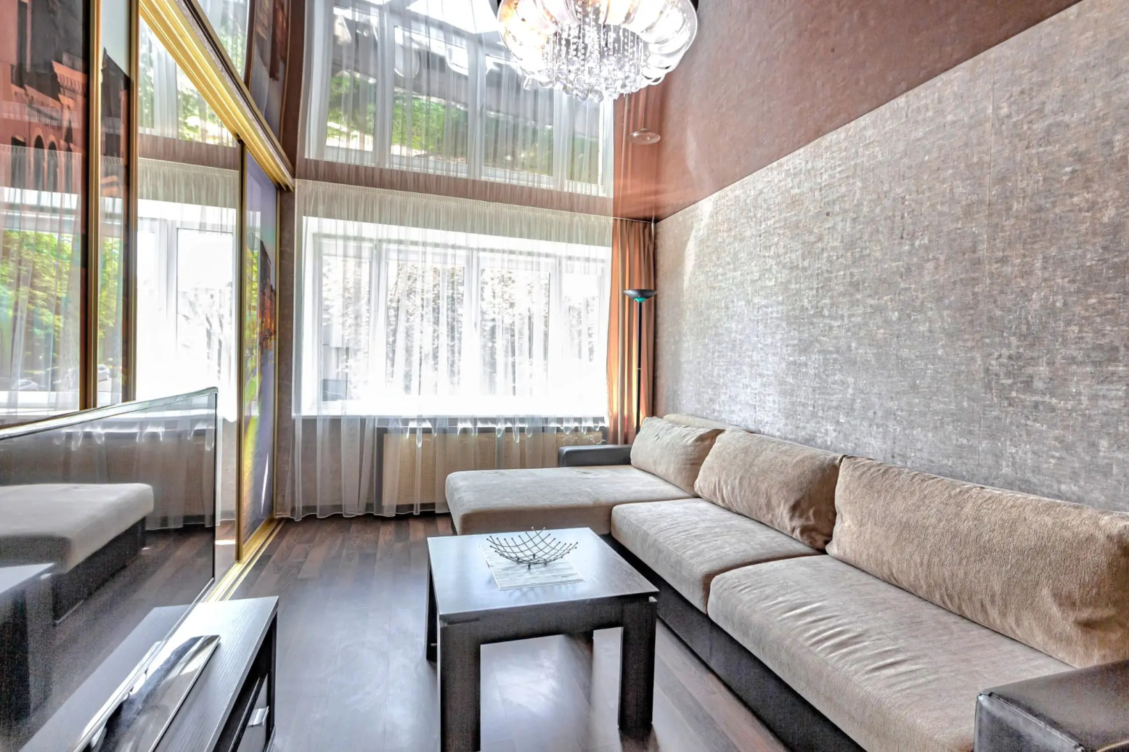 Апартаменты Miracle Flat in the Historical Part of the City