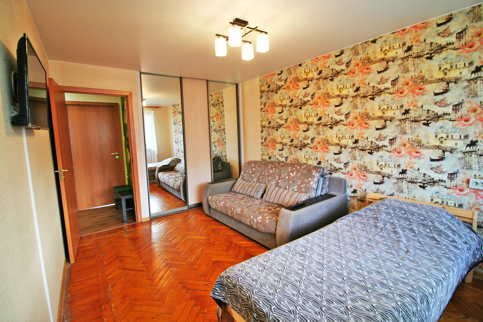 Квартира Венеция на Героев 2к Посуточно Кириши