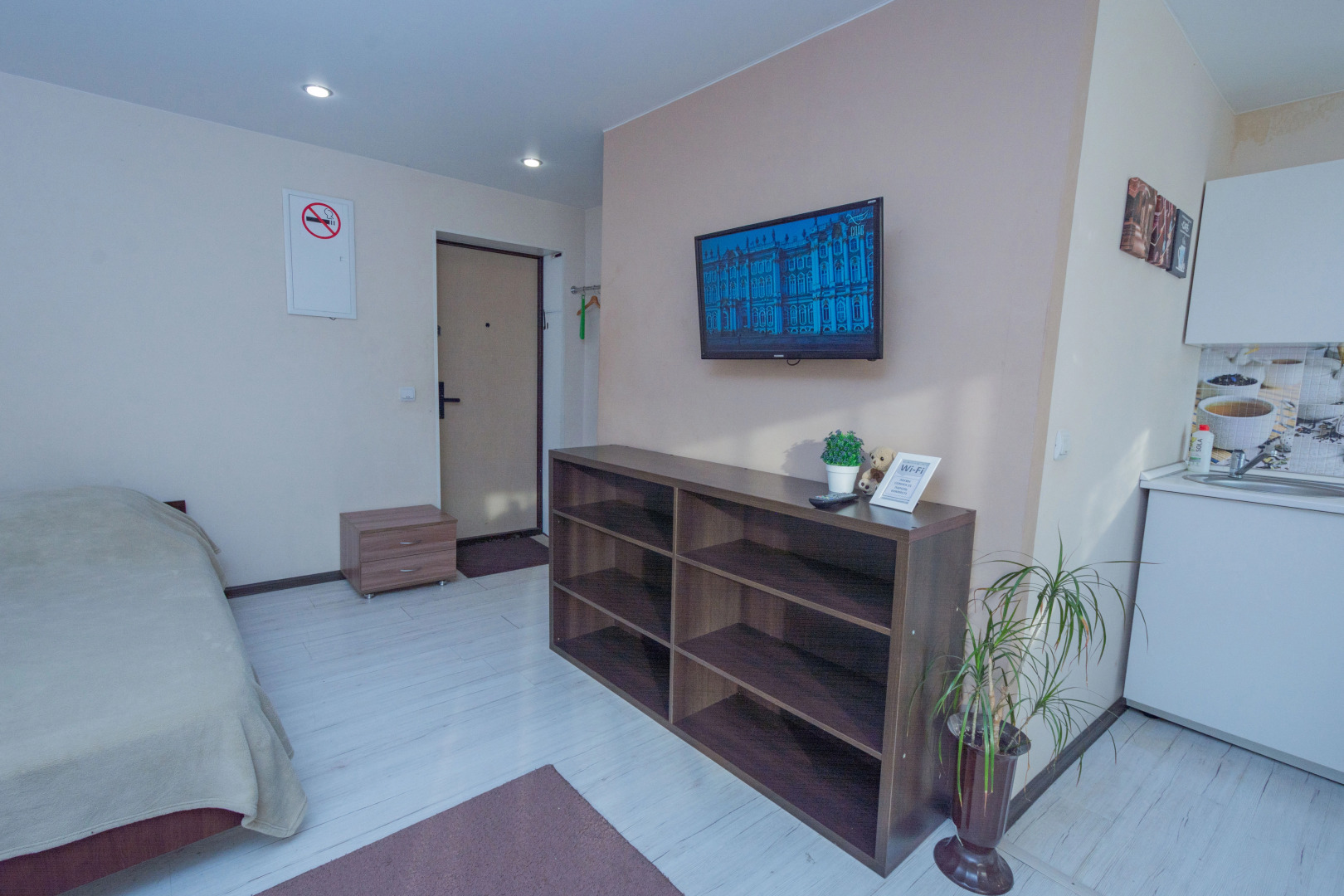 Апартаменты LOYAL' Ь Горошникова, 72