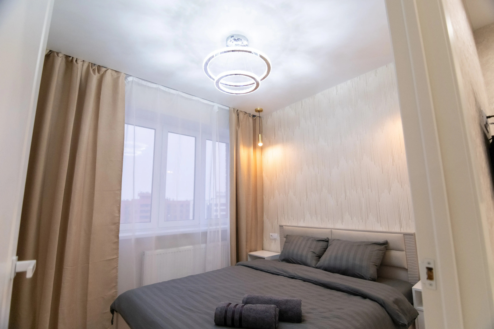 Апартаменты с новым ремонтом в новострое