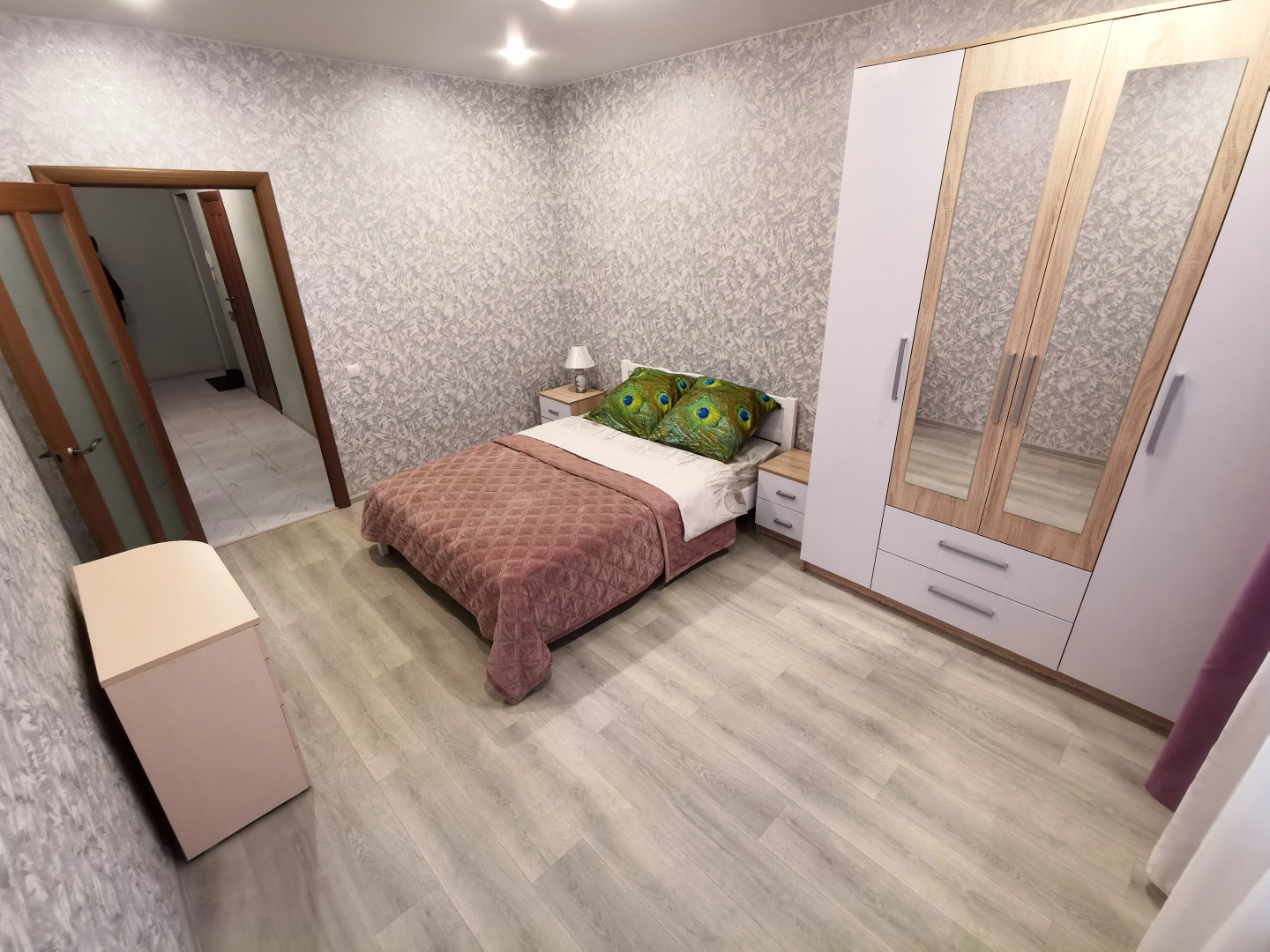 Апартаменты Двухкомнатная квартира с балконом