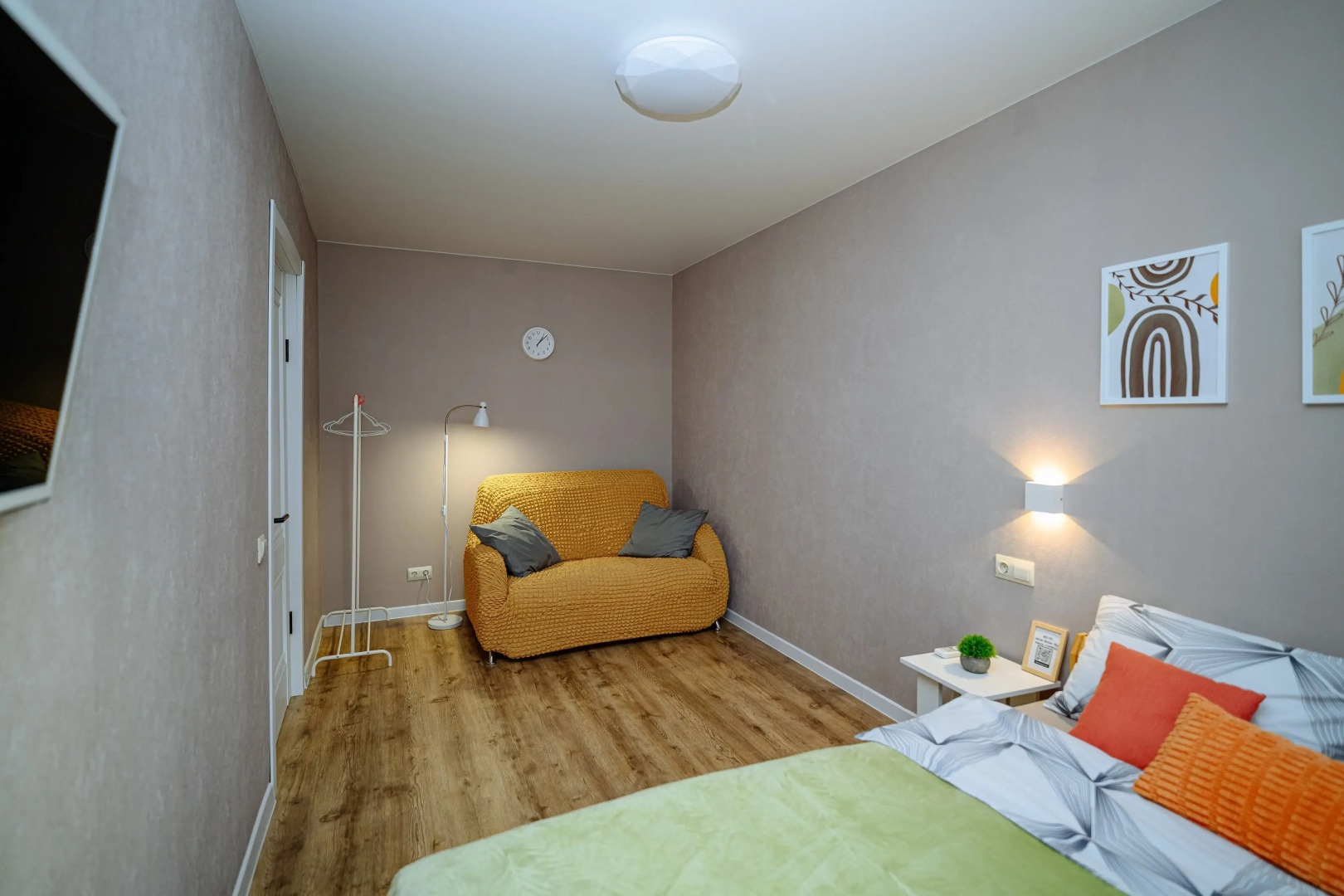 Двухкомнатная квартира рядом с Кремлем