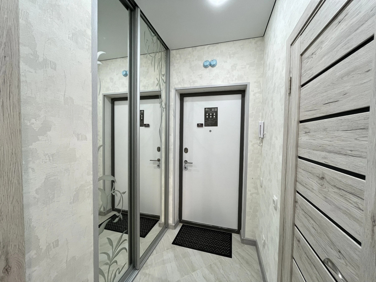 Апартаменты с видом на лес и выходом на пляж