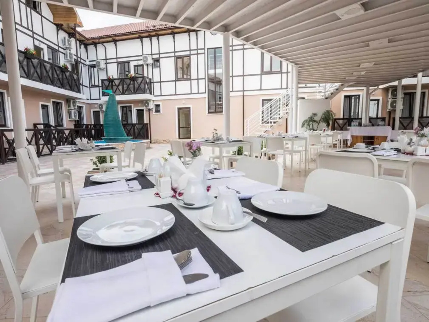 Отель Парус