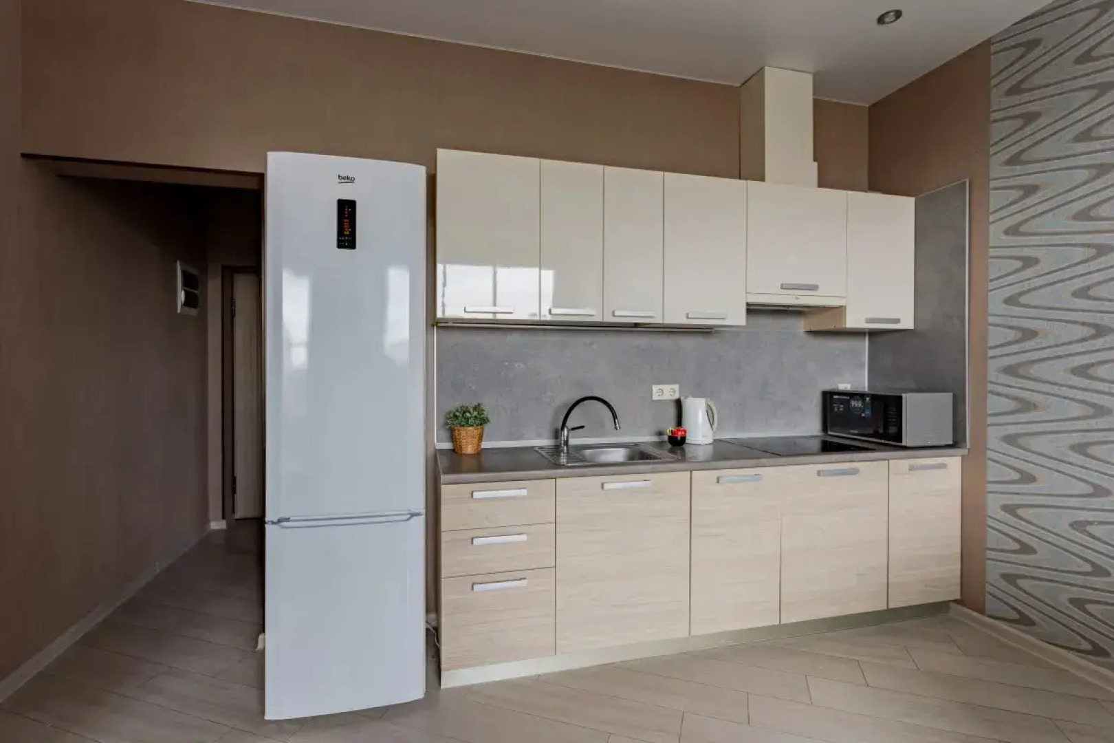 Апартамент Солнечный в центре Сочи у моря с балконом