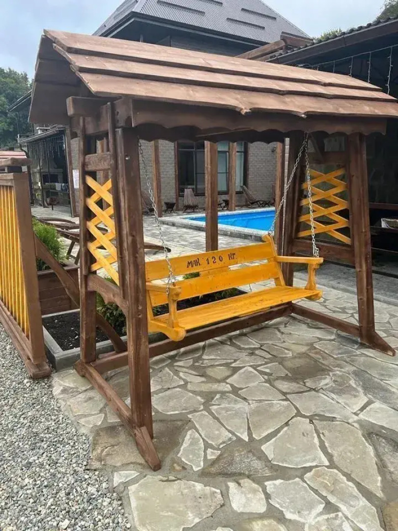 Частный дом с баней и бассейном